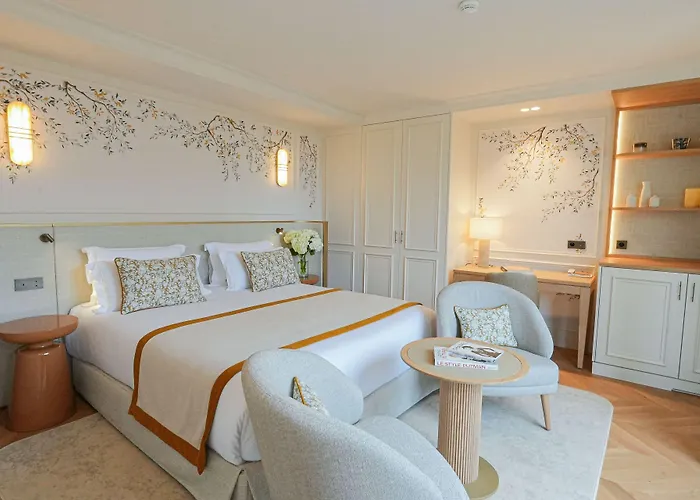 Relais D'Amboise - The Leading Hotels Of The World